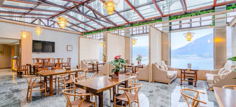 汉源四洲酒店图片