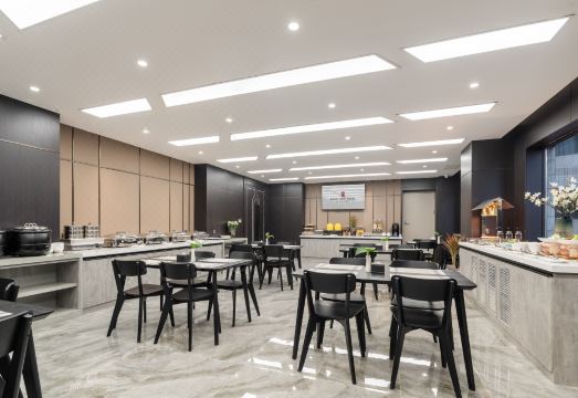 Rezen Dong Hotel (Xi'an Bell Tower Hui Fang)Hotel Overview