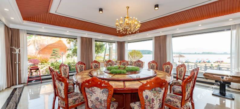 美人鱼假日酒店(镇江方山湖店)图片