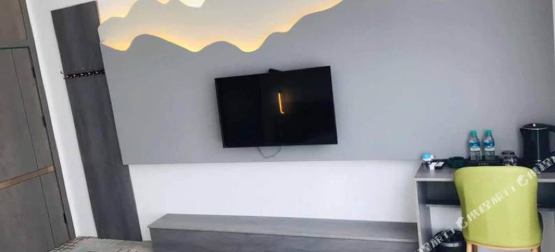 云季酒店(保定河北大学军校广场店)图片