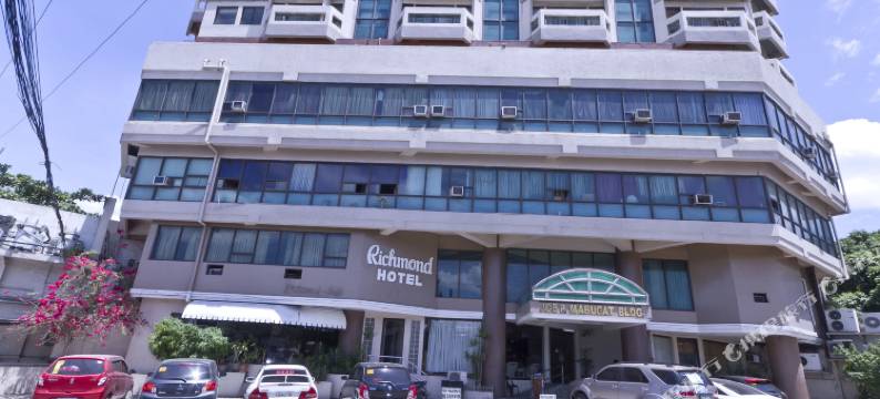 里士满广场酒店(Richmond Plaza Hotel)图片