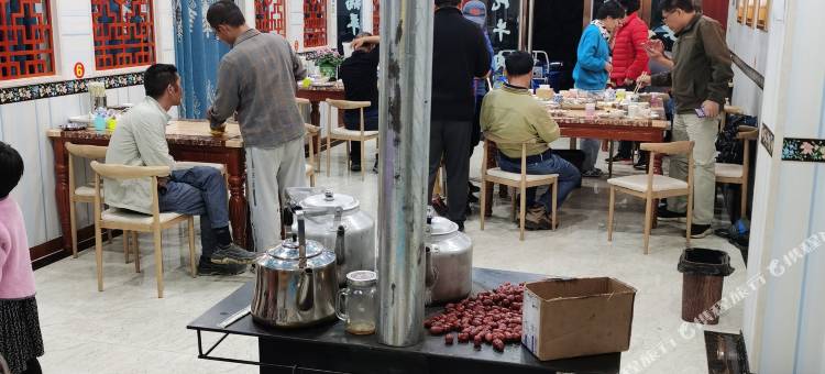 定日惠隆主题宾馆图片