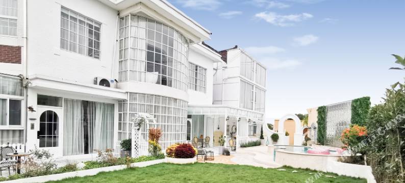 上海素简静觅别墅图片