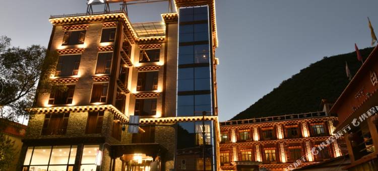白玉地巴扎民宿酒店图片