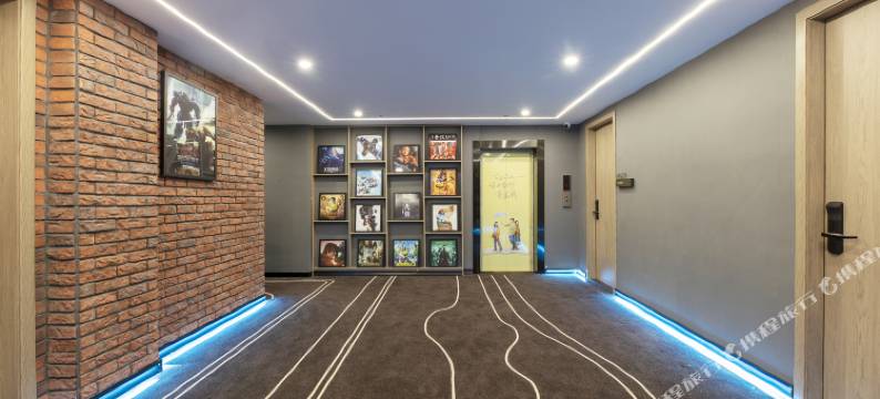 码上影电影酒店(海工商店)图片