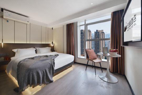 成都云途酒店花牌坊地铁站店