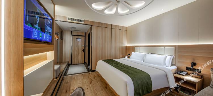 格林豪泰商务酒店(菏泽CBD火车站万达广场店)图片