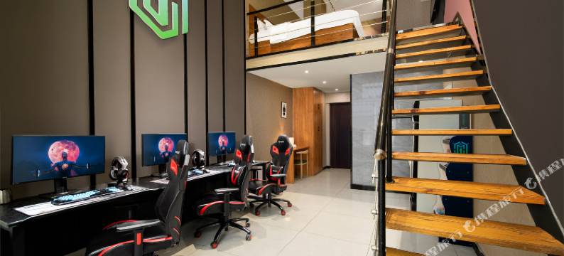 漫特电竞酒店(西安高新万达木塔寺地铁站店)图片