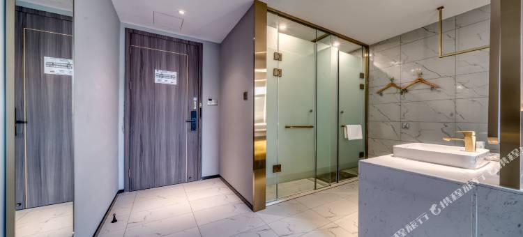 7天优品premium酒店(雅安高铁站店)图片