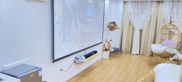 港野影咖美宿(合肥瑶海万达店)图片