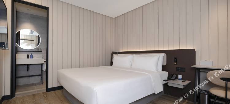 汉庭酒店(武汉大学街道口地铁站店)图片