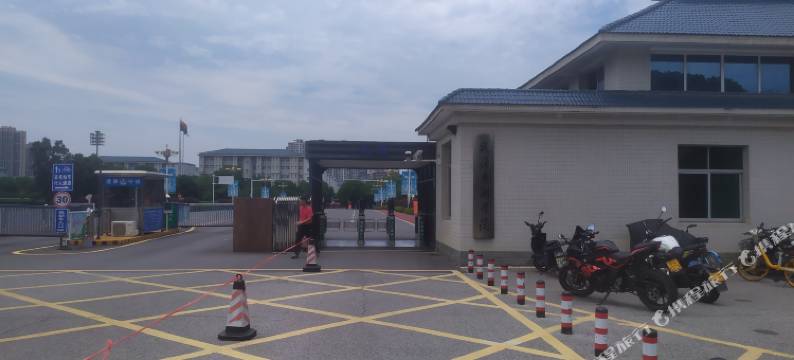 居逸客房(武汉东湖学院汉口学院店)图片