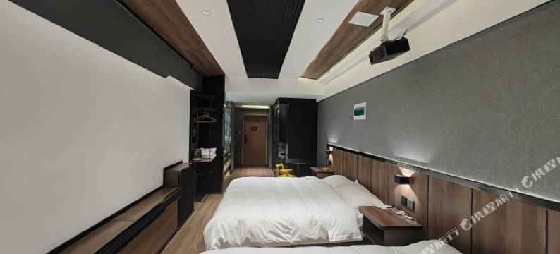 蜗居自助式情趣主题酒店(长春光华学院店)图片