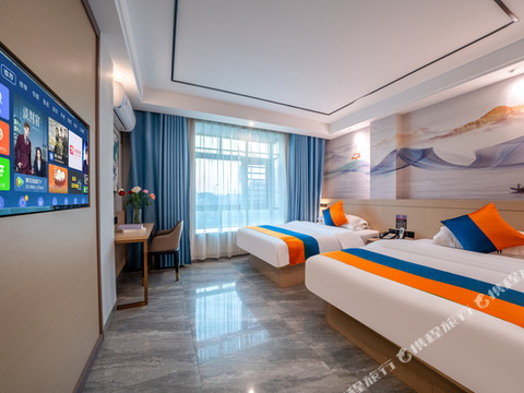 宜呈plus酒店(灵山汽车总站店)