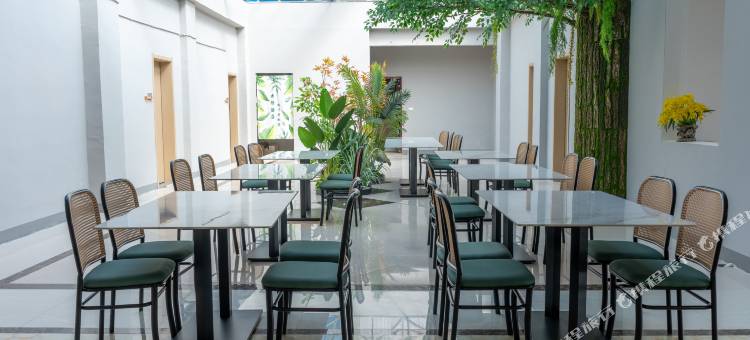 云际酒店(宣威火车站店)图片