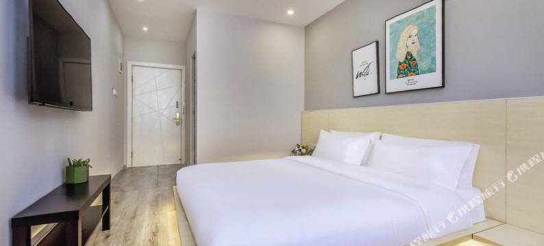 重庆华悦地标民宿(解放碑步行街店)图片