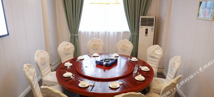 皇朝大酒店(施秉县政府店)图片