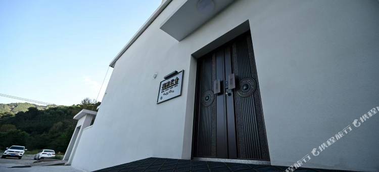 五台山花梵云舍图片