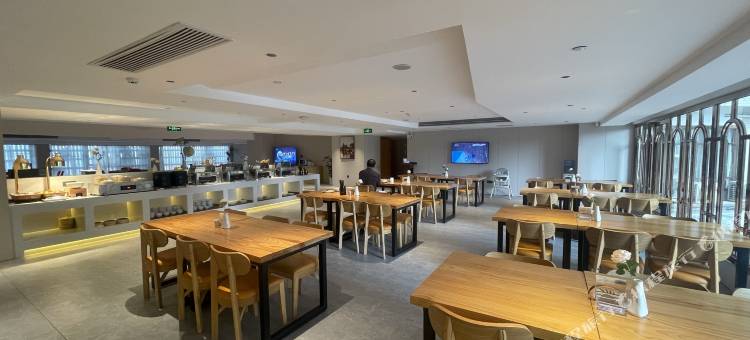 维也纳国际酒店(桂平西山店)图片