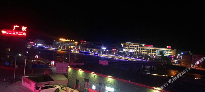 波密渝悦精品酒店图片