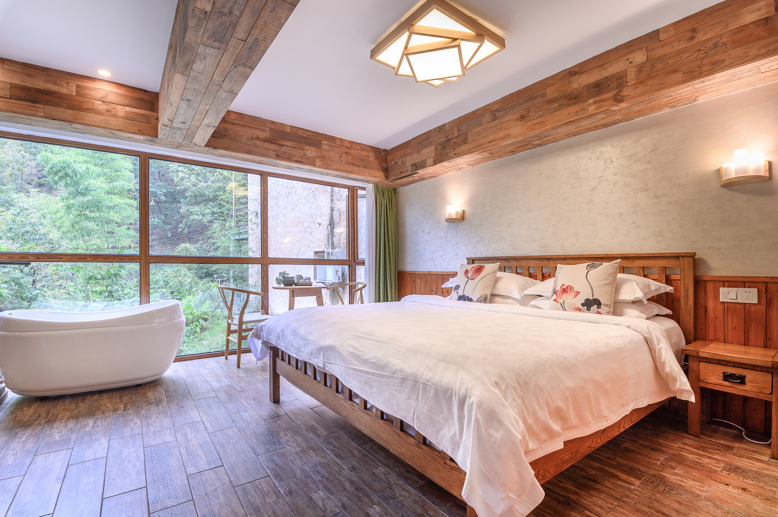 Lin'an Congqian. Man HostelOver view