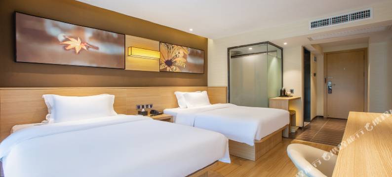 1u酒店(贵阳金融城店)图片