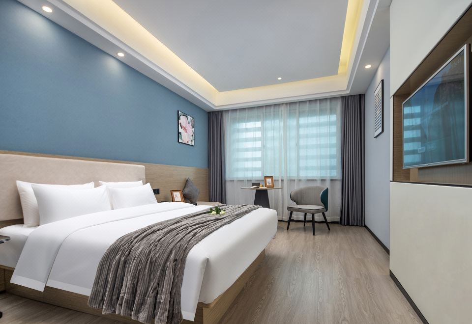  Hotel Overview