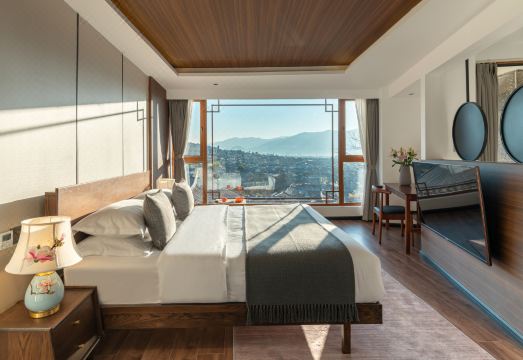 半山壹号观景客栈外景图