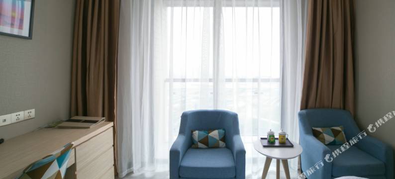 骆阁美诗公寓(广州南站石壁地铁站店)图片