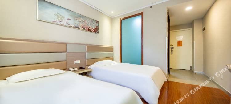 布丁严选酒店(西安大唐西市西北工业大学地铁站店)图片