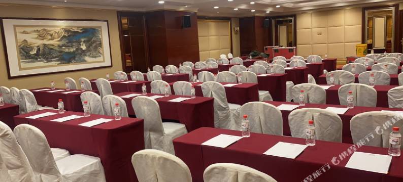 沈阳皇朝万豪逸居酒店(K11博览馆五里河地铁站店)图片