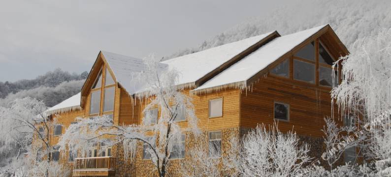 西岭雪山斯堪的纳度假酒店图片
