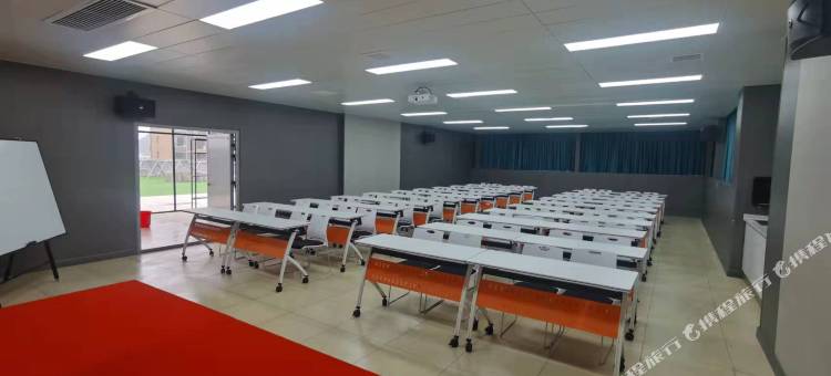 白玉兰酒店(宜春明月山机场店)图片