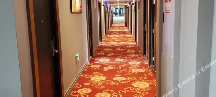 重庆恬栖酒店(石桥铺地铁站建筑技工学校店)图片