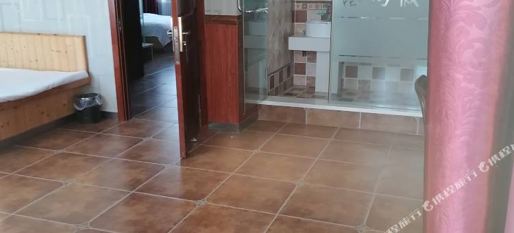 同江港湾假日宾馆图片