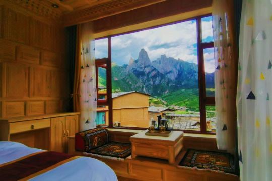 迭部扎尕那花田民俗客栈预订价格,联系电话位置地址【携程酒店】