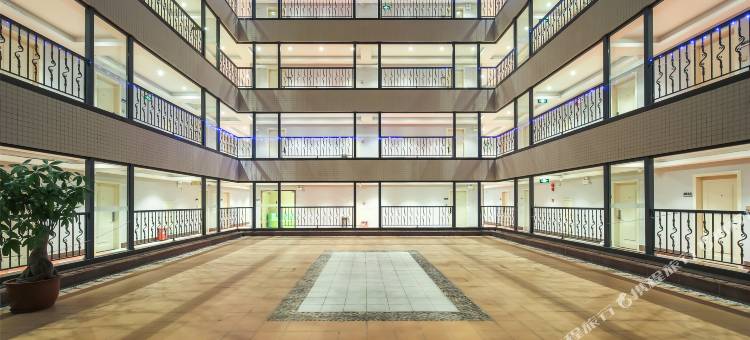 柏曼酒店(河源亚洲第一高喷泉万隆城店)图片