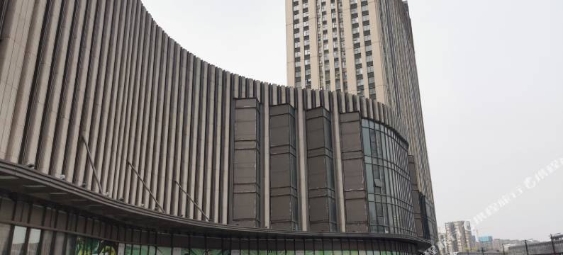 洛阳樱桃假日酒店(王城公园地铁站店)图片