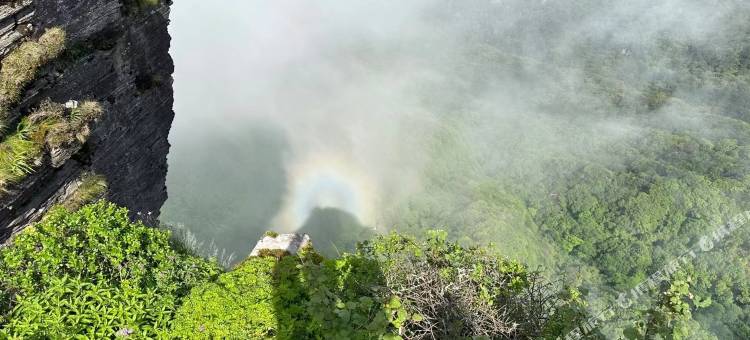 侗妹酸汤鱼·天天山居民宿(梵净山景区东门店)图片