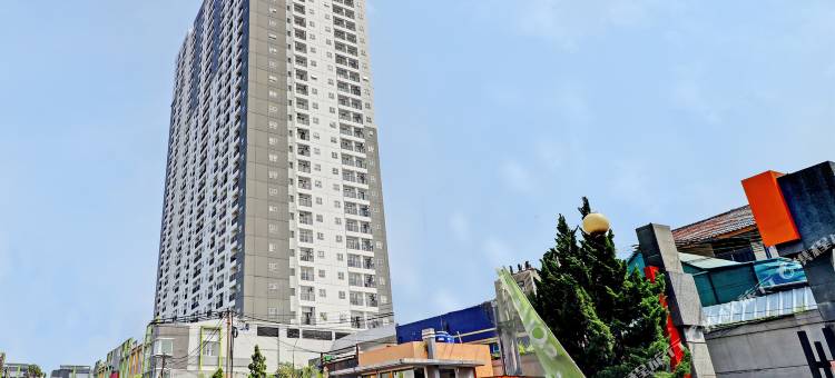 首都O 92557梅卡旺宜广场公寓-由阿古斯管理(Capital O 92557 Apartemen Mekarwangi Square by Agus)图片