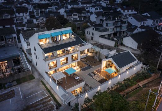 顾小姐家·湖景设计师民宿（苏州太湖店）