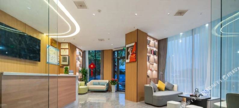 郑州蔓颐酒店(经开第八大街经开中心广场地铁站店)图片