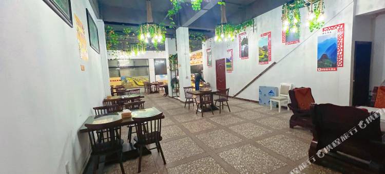 罗平林硕假日酒店图片