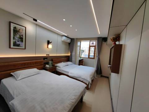 伊春金客来快捷宾馆(伊春一中店)