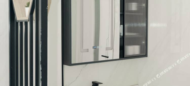 炉边山语民宿图片