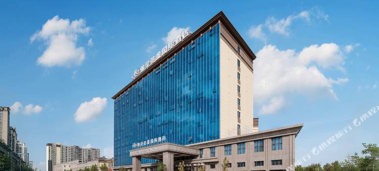 丽呈花盛国际酒店(且末县政府店)图片