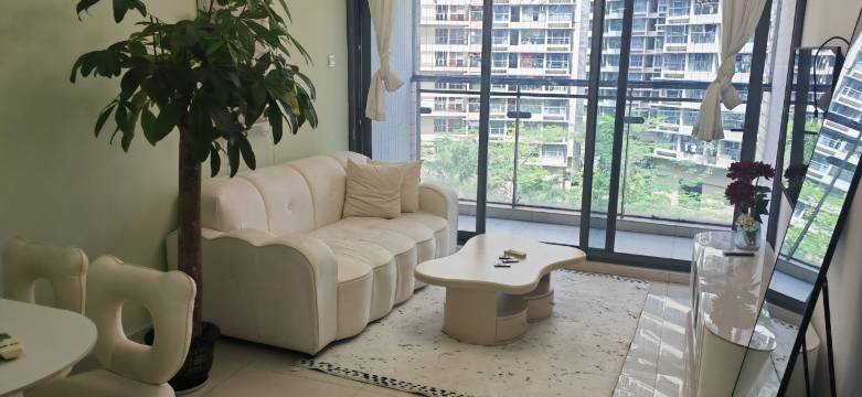 润泽小居(深圳福田口岸地铁站店)