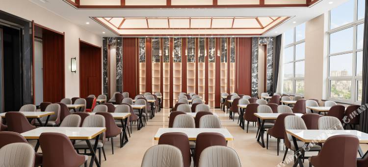 万花湖酒店(菏泽大学城店)图片