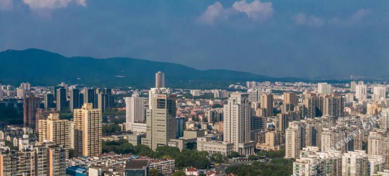 南京肯定铂金酒店(莫愁湖地铁站店)图片