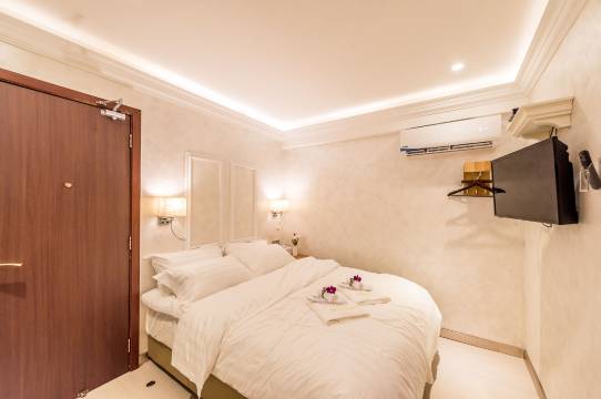 CJ公寓 @ 太平洋商场 大众银行 对面(CJ Residence - Opposite Public Bank Centre Point)